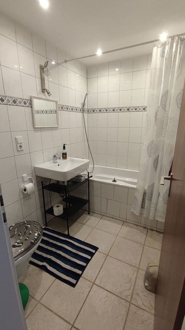 Predaj domu 120 m², pozemek 255 m², Nürnberg, Bavorsko Predaj domu 120 m², pozemek 255 m², Nürnberg, Bavorsko