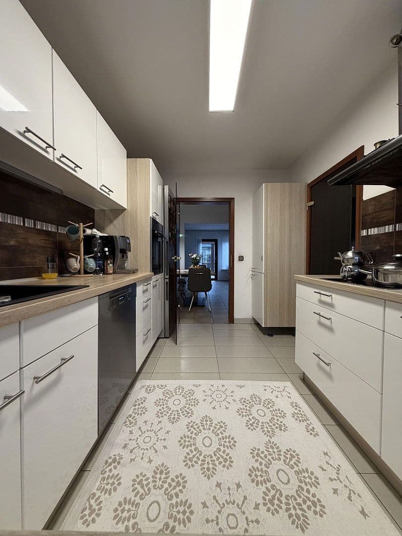 Predaj domu 157 m², pozemek 244 m², Nürnberg, Bavorsko Predaj domu 157 m², pozemek 244 m², Nürnberg, Bavorsko