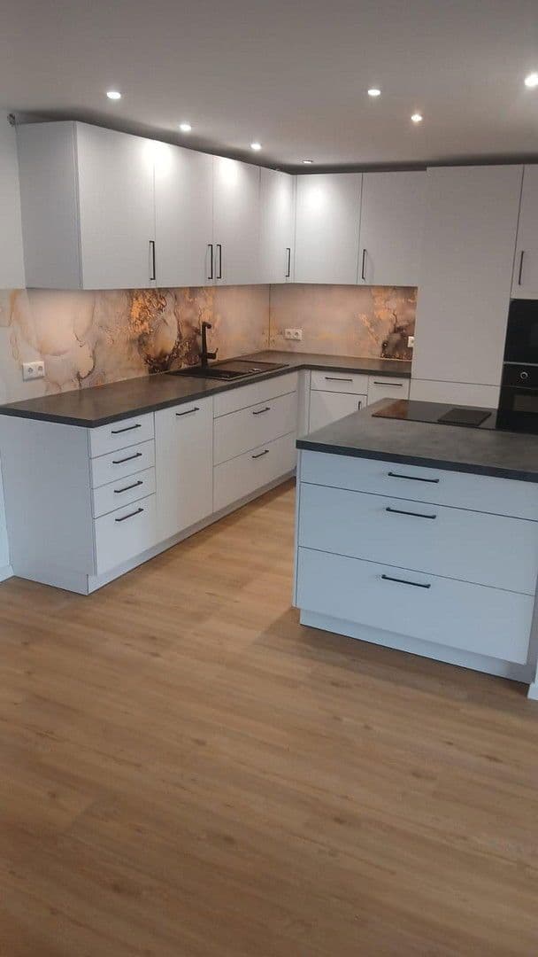 Prenájom bytu 2-izbový 100 m², Leutenbergstraße 2, Kammlach, Bavorsko Prenájom bytu 2-izbový 100 m², Leutenbergstraße 2, Kammlach, Bavorsko