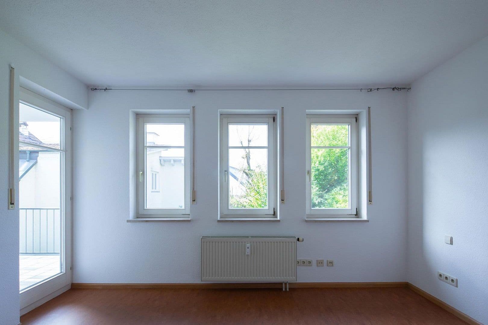Prenájom bytu 3-izbový 94 m², Inzlingen, Bádensko-Wurttembersko Prenájom bytu 3-izbový 94 m², Inzlingen, Bádensko-Wurttembersko