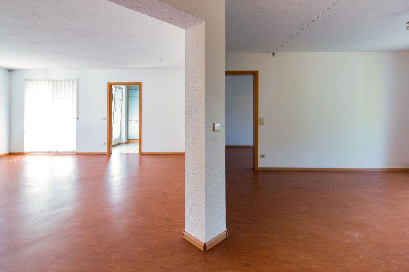 Prenájom bytu 3-izbový 94 m², Inzlingen, Bádensko-Wurttembersko Prenájom bytu 3-izbový 94 m², Inzlingen, Bádensko-Wurttembersko