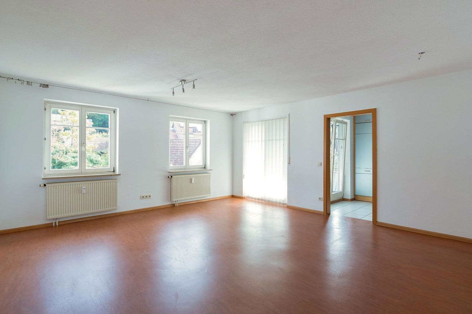 Prenájom bytu 3-izbový 94 m², Inzlingen, Bádensko-Wurttembersko Prenájom bytu 3-izbový 94 m², Inzlingen, Bádensko-Wurttembersko