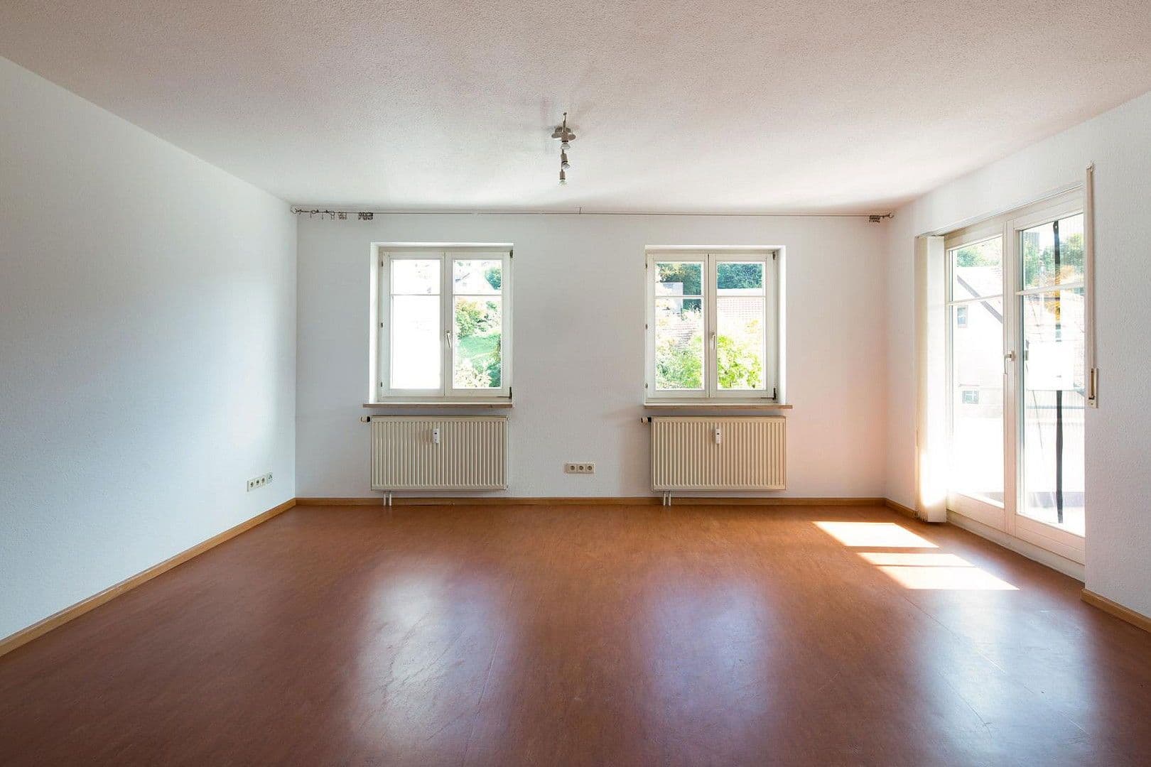 Prenájom bytu 3-izbový 94 m², Inzlingen, Bádensko-Wurttembersko Prenájom bytu 3-izbový 94 m², Inzlingen, Bádensko-Wurttembersko