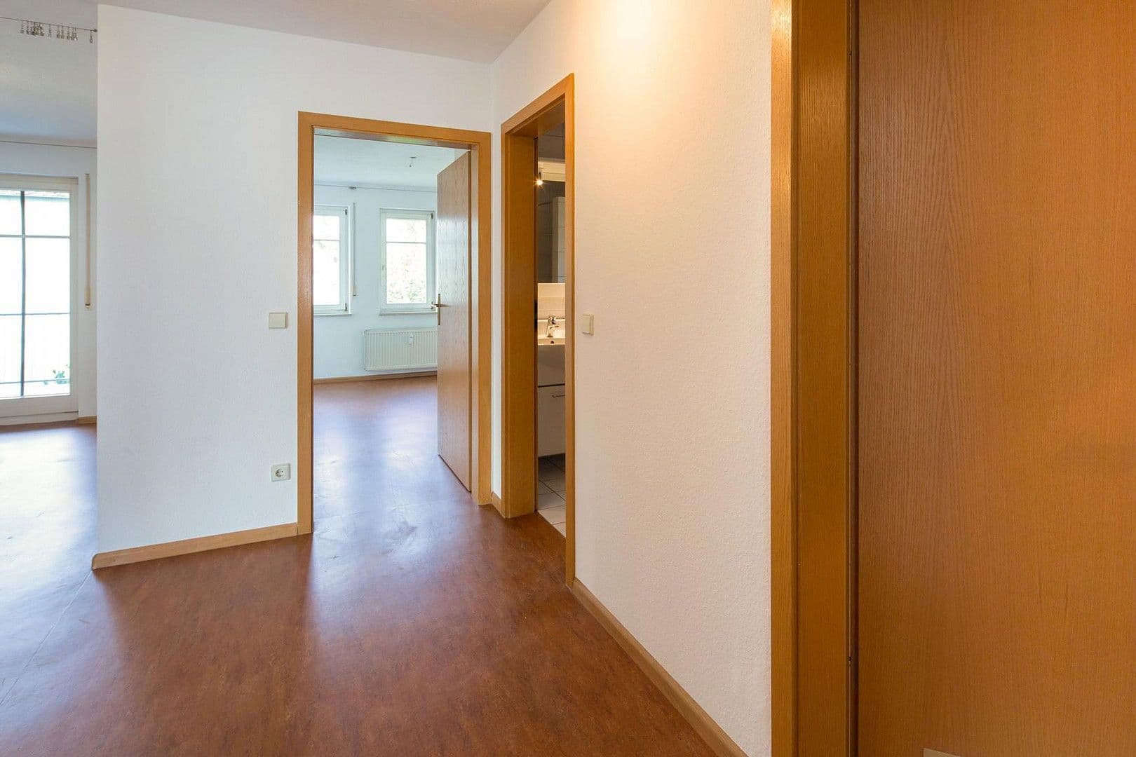 Prenájom bytu 3-izbový 94 m², Inzlingen, Bádensko-Wurttembersko Prenájom bytu 3-izbový 94 m², Inzlingen, Bádensko-Wurttembersko