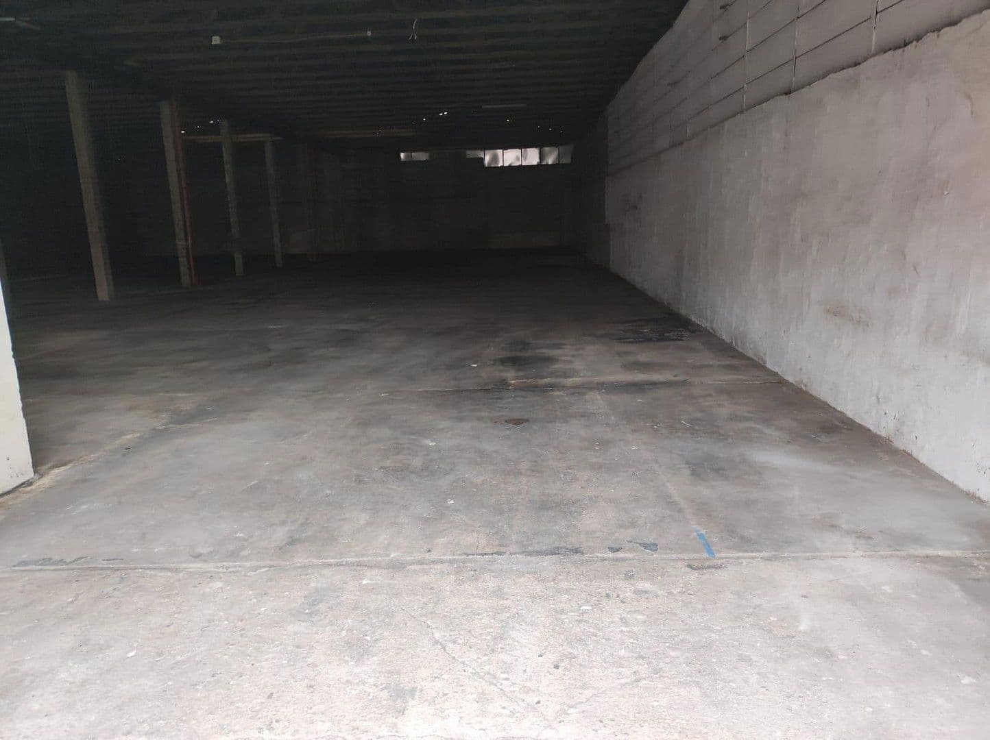 Prenájom nebytového priestoru 1.000 m², Gartenweg 2b, Wurzen, Sasko Prenájom nebytového priestoru 1.000 m², Gartenweg 2b, Wurzen, Sasko