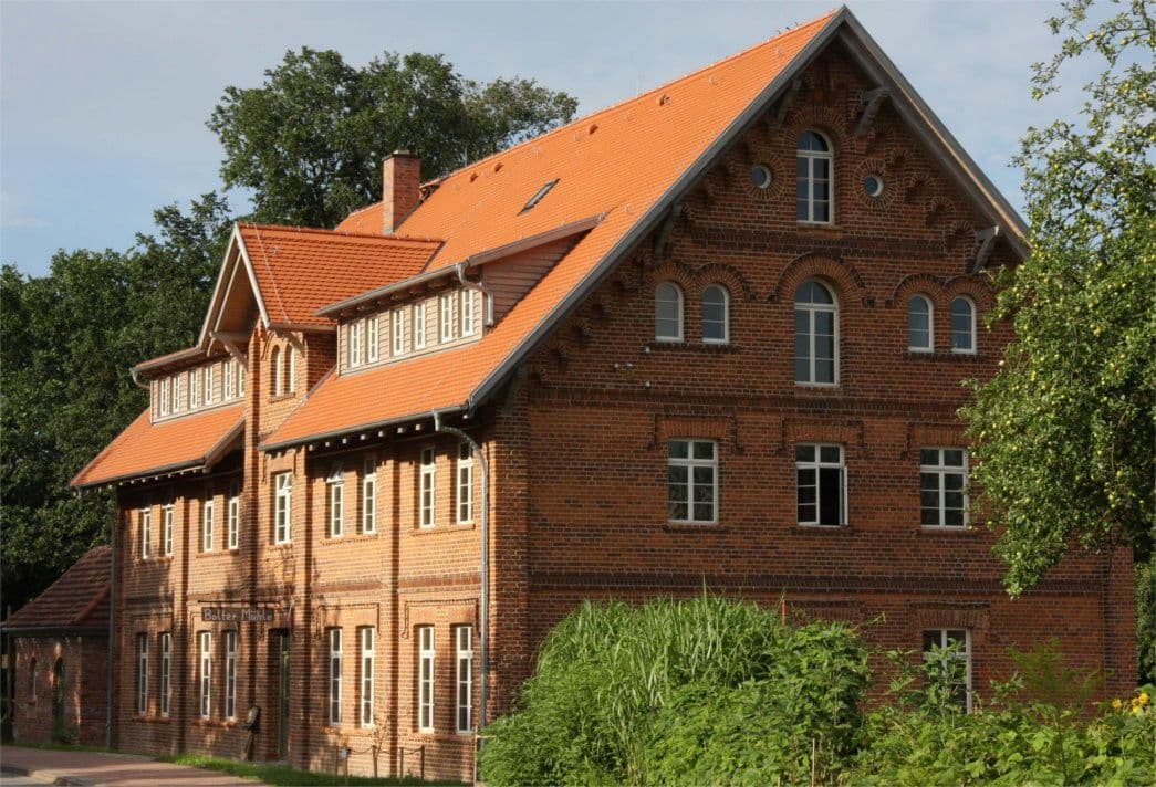 Predaj domu 835 m², pozemek 5.200 m², Rechlin, Meklenbursko-Predpomoransko Predaj domu 835 m², pozemek 5.200 m², Rechlin, Meklenbursko-Predpomoransko