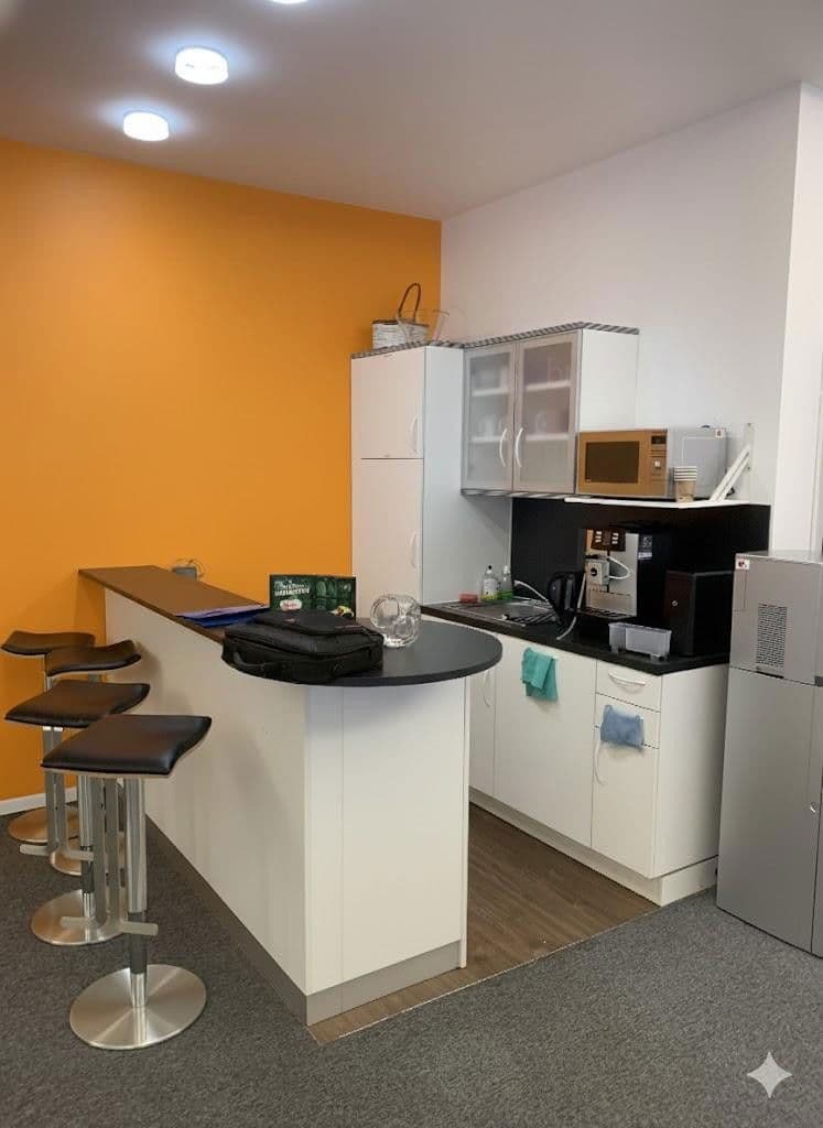 Prenájom kancelárie 297 m², Fürther Straße 228, Nürnberg, Bavorsko Prenájom kancelárie 297 m², Fürther Straße 228, Nürnberg, Bavorsko