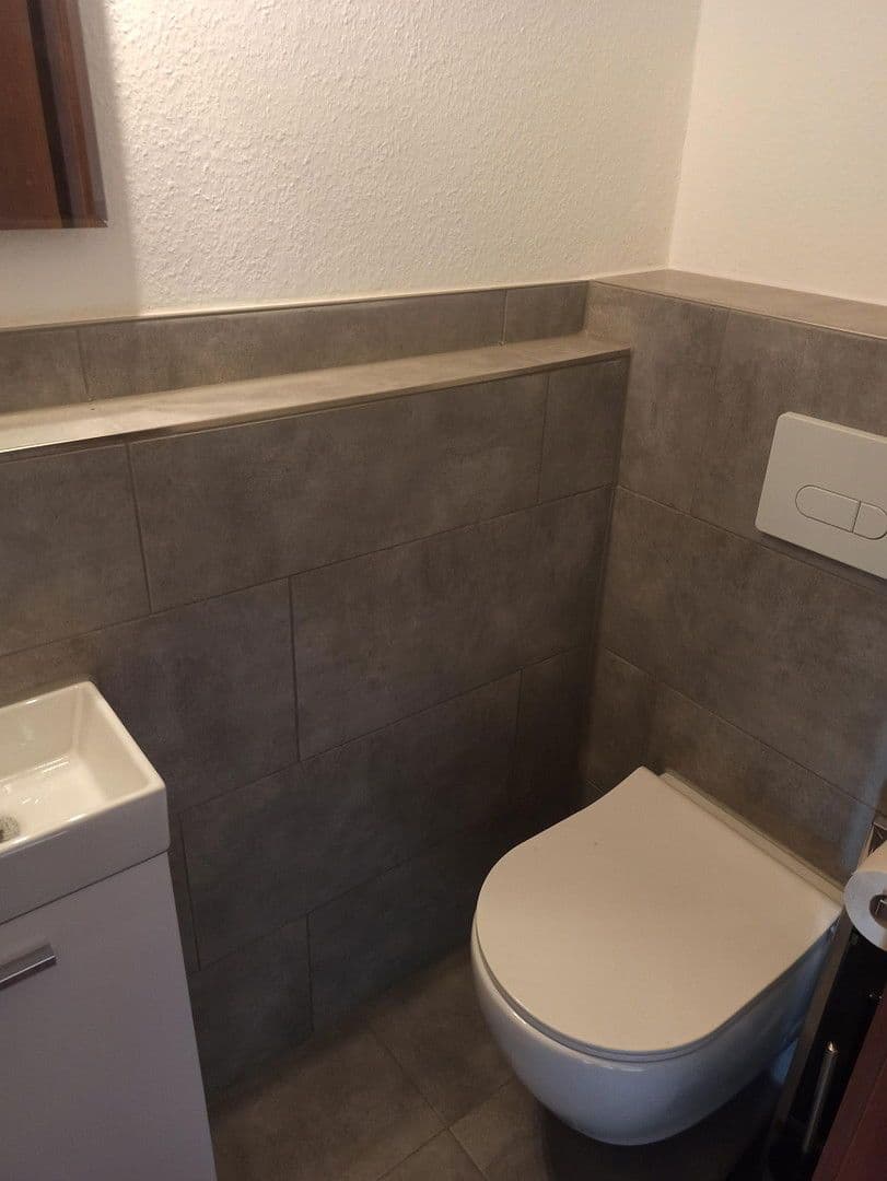 Prenájom bytu 2-izbový 78 m², Neckarsulm, Bádensko-Wurttembersko Prenájom bytu 2-izbový 78 m², Neckarsulm, Bádensko-Wurttembersko