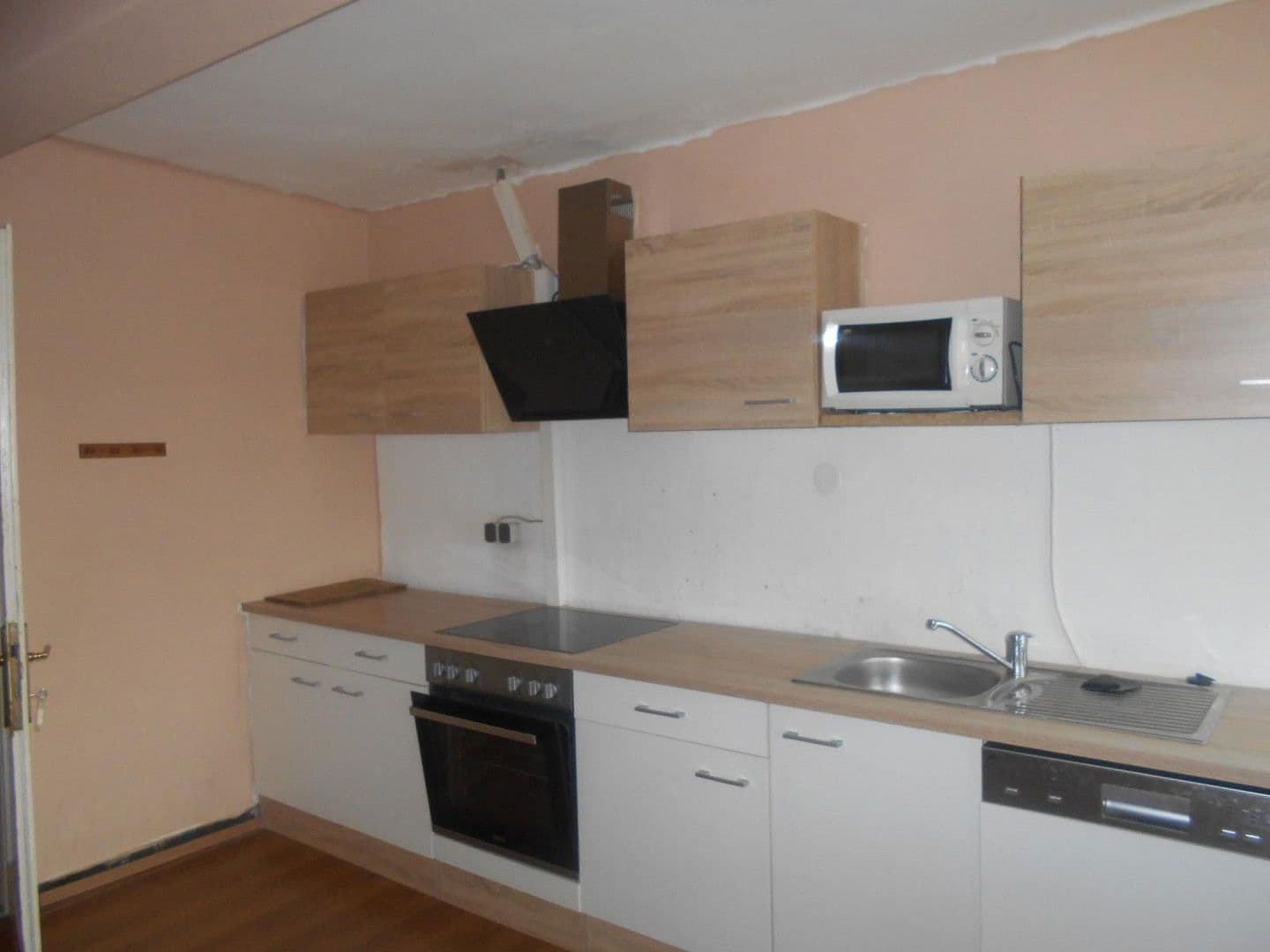 Prenájom bytu 5-izbový 220 m², Dr. Pfluger Straße 12 Top 2, Raab, Horné Rakúsko Prenájom bytu 5-izbový 220 m², Dr. Pfluger Straße 12 Top 2, Raab, Horné Rakúsko