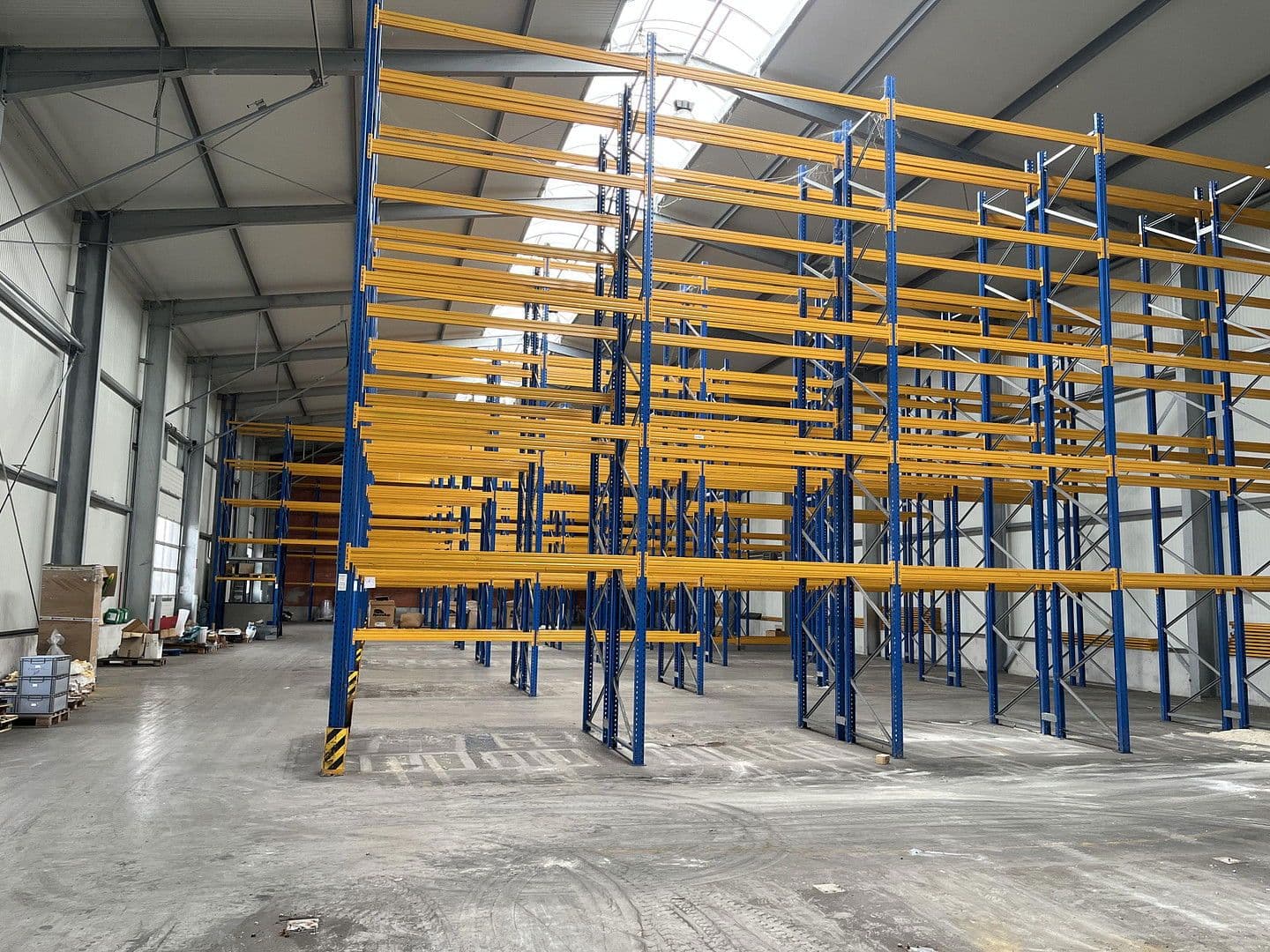 Prenájom nebytového priestoru 10.000 m², Bahnhofstraße 10, Walschleben, Durínsko Prenájom nebytového priestoru 10.000 m², Bahnhofstraße 10, Walschleben, Durínsko