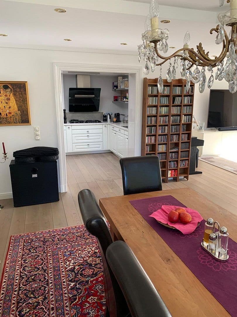 Predaj bytu 3-izbový 130 m², München, Bavorsko Predaj bytu 3-izbový 130 m², München, Bavorsko