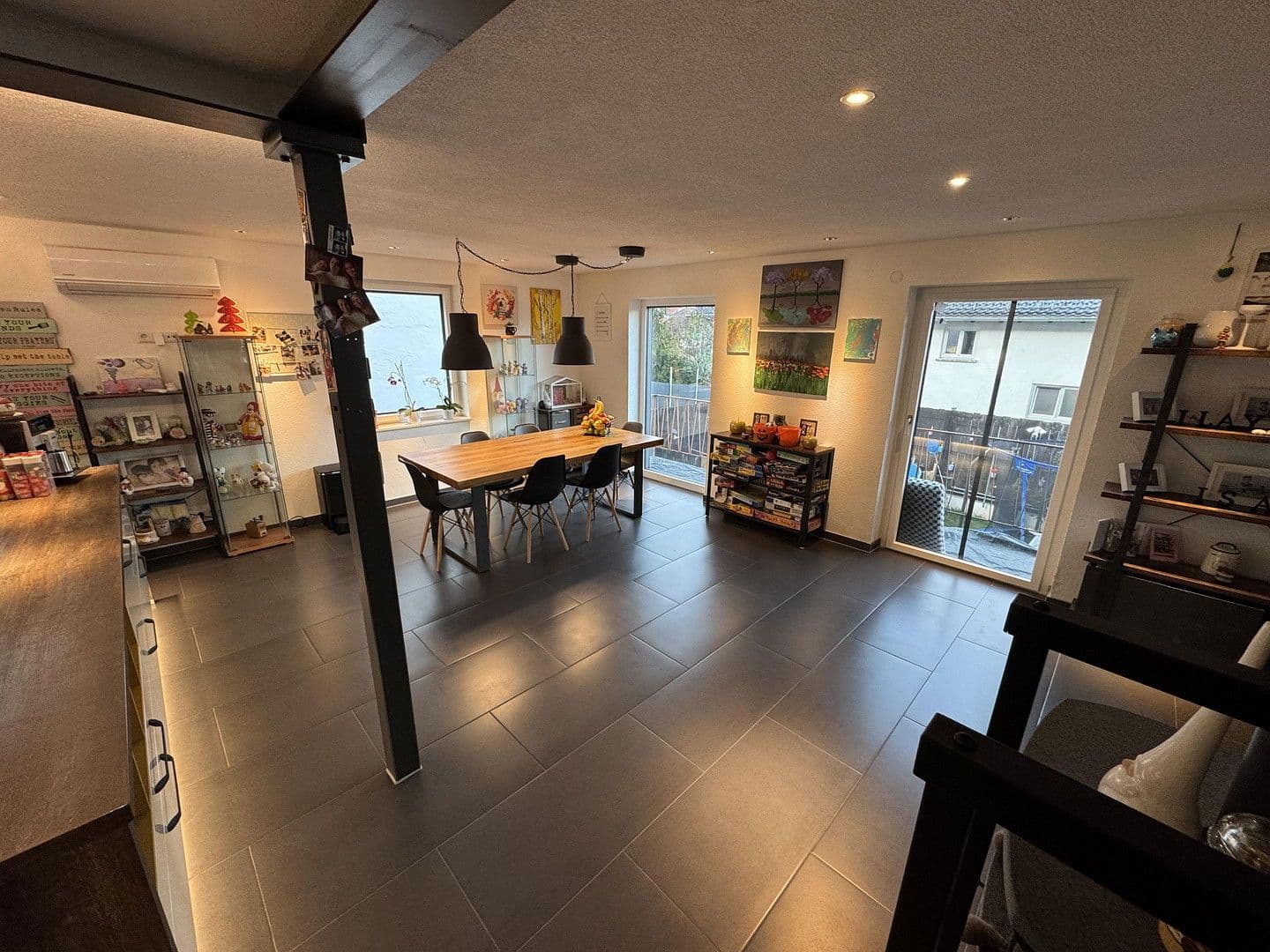 Predaj domu 130 m², pozemek 309 m², Lichtenstein, Bádensko-Wurttembersko Predaj domu 130 m², pozemek 309 m², Lichtenstein, Bádensko-Wurttembersko