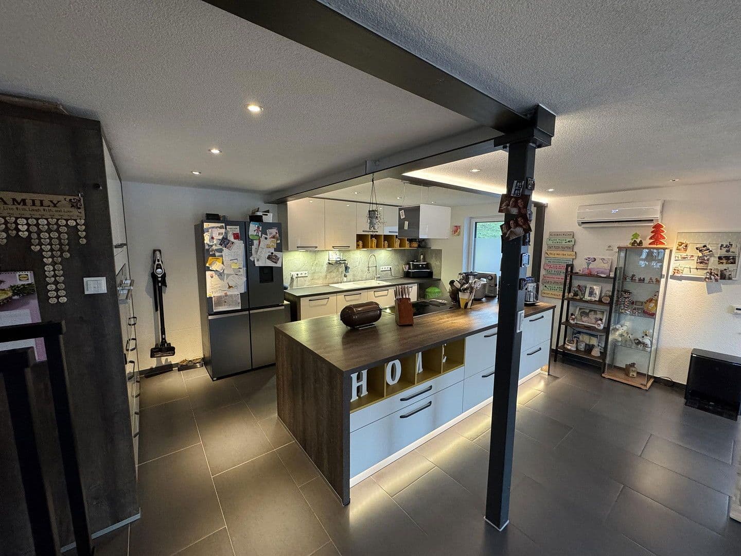 Predaj domu 130 m², pozemek 309 m², Lichtenstein, Bádensko-Wurttembersko Predaj domu 130 m², pozemek 309 m², Lichtenstein, Bádensko-Wurttembersko