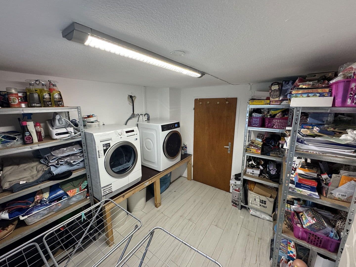 Predaj domu 130 m², pozemek 309 m², Lichtenstein, Bádensko-Wurttembersko Predaj domu 130 m², pozemek 309 m², Lichtenstein, Bádensko-Wurttembersko