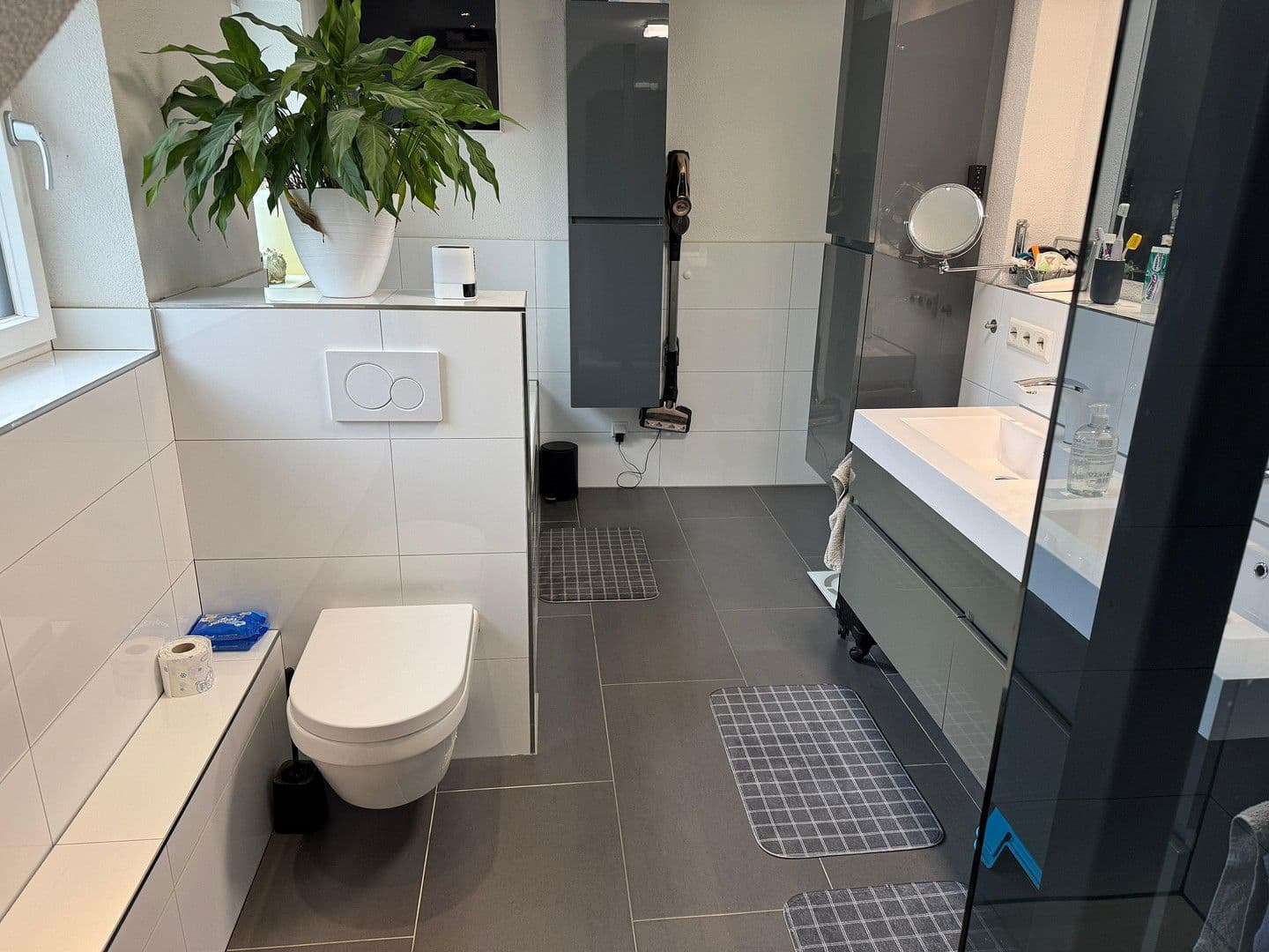 Predaj domu 130 m², pozemek 309 m², Lichtenstein, Bádensko-Wurttembersko Predaj domu 130 m², pozemek 309 m², Lichtenstein, Bádensko-Wurttembersko