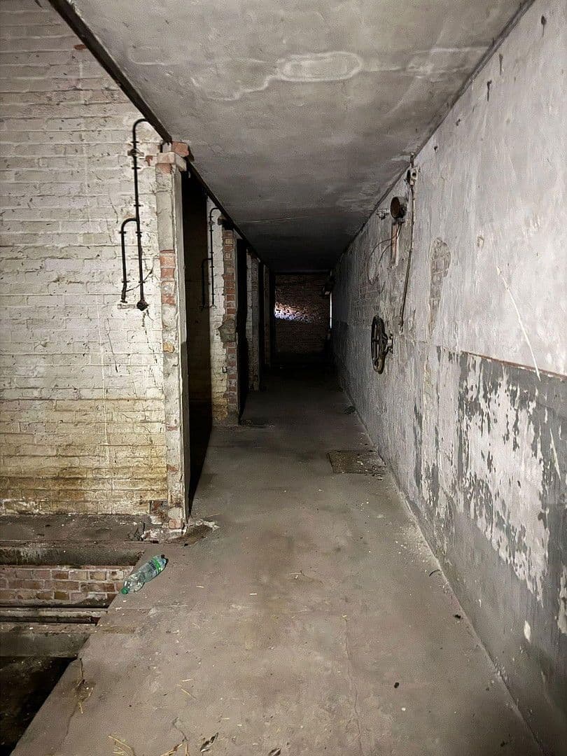 Predaj domu 800 m², pozemek 1.500 m², Neuhardenberg, Brandenbursko Predaj domu 800 m², pozemek 1.500 m², Neuhardenberg, Brandenbursko