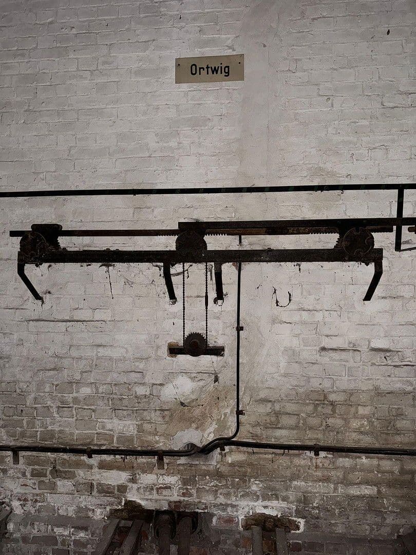 Predaj domu 800 m², pozemek 1.500 m², Neuhardenberg, Brandenbursko Predaj domu 800 m², pozemek 1.500 m², Neuhardenberg, Brandenbursko