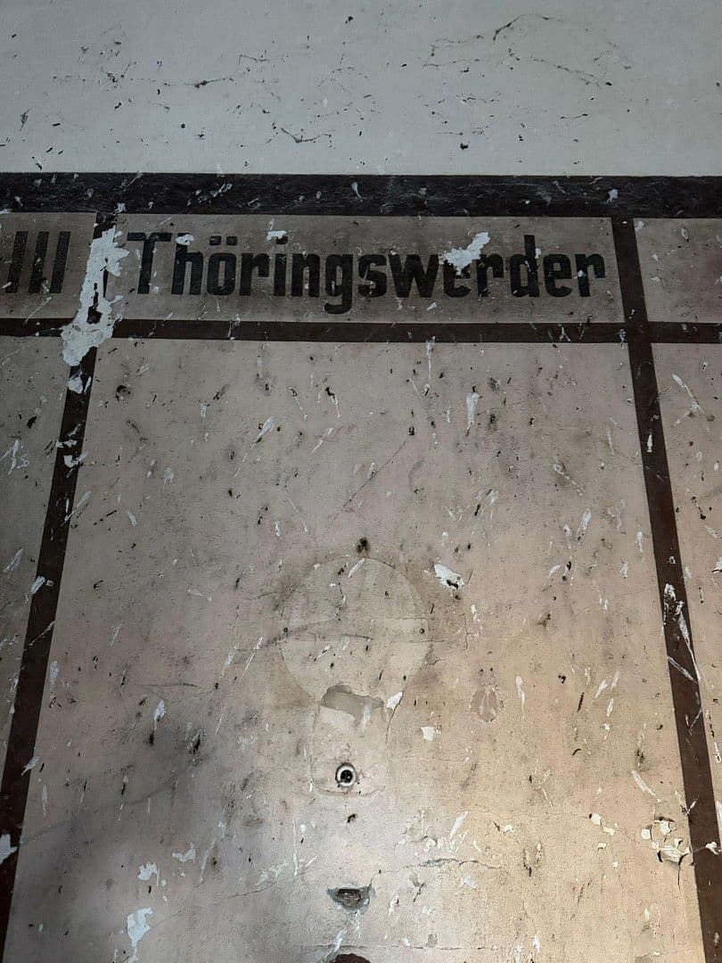 Predaj domu 800 m², pozemek 1.500 m², Neuhardenberg, Brandenbursko Predaj domu 800 m², pozemek 1.500 m², Neuhardenberg, Brandenbursko