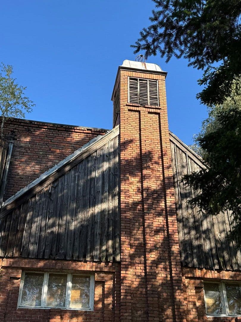 Predaj domu 800 m², pozemek 1.500 m², Neuhardenberg, Brandenbursko Predaj domu 800 m², pozemek 1.500 m², Neuhardenberg, Brandenbursko