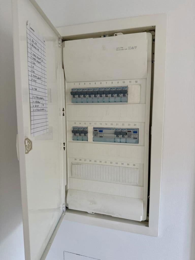 Predaj domu 825 m², pozemek 965 m², Oranienburg, Brandenbursko Predaj domu 825 m², pozemek 965 m², Oranienburg, Brandenbursko