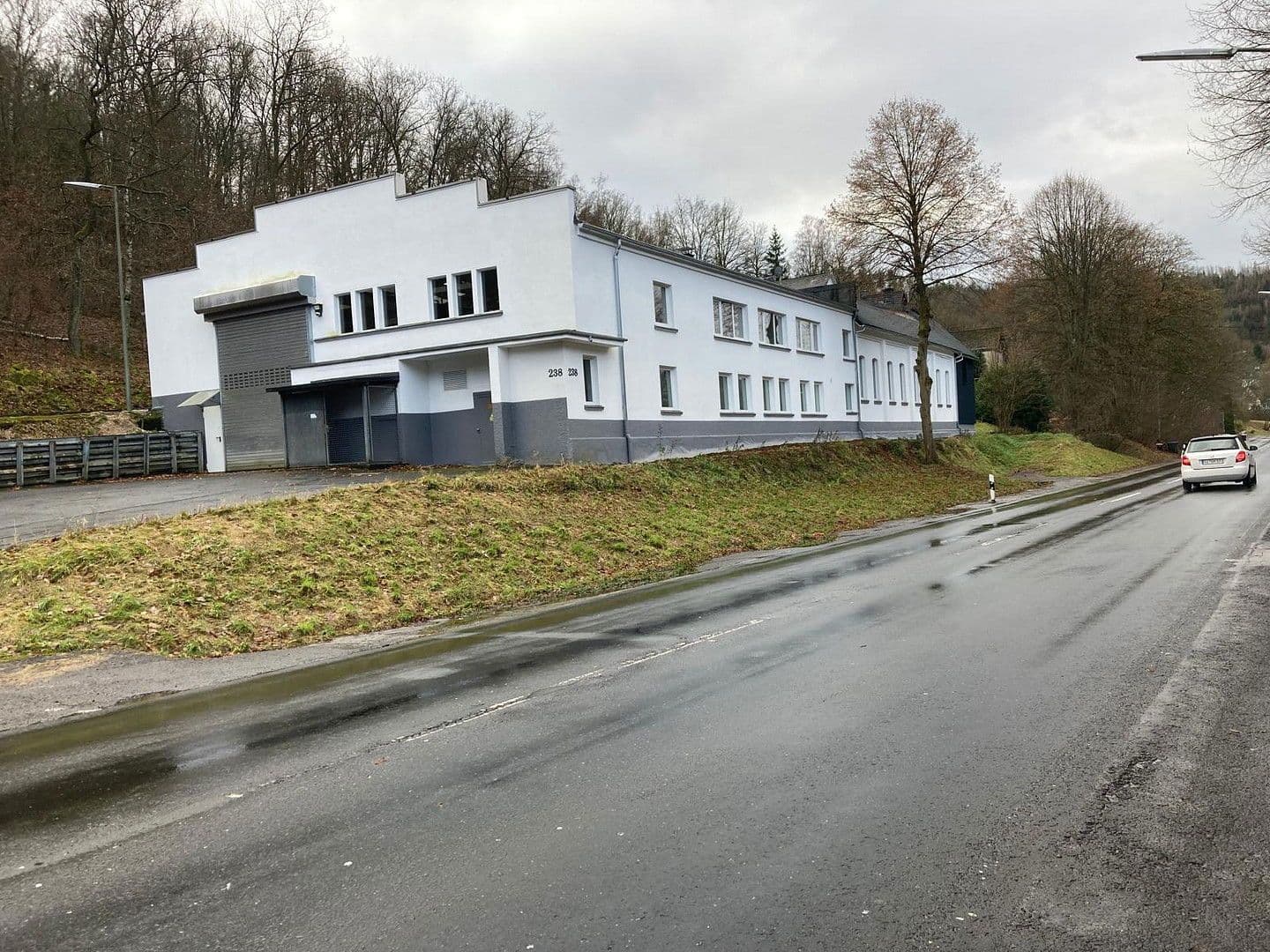 Prenájom nebytového priestoru 1.115 m², Siegen, Severné Porýnie - Westfálsko Prenájom nebytového priestoru 1.115 m², Siegen, Severné Porýnie - Westfálsko
