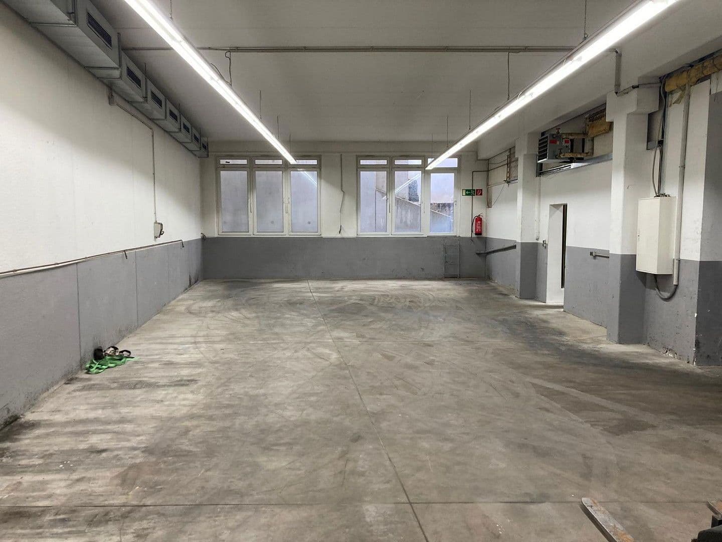 Prenájom nebytového priestoru 1.115 m², Siegen, Severné Porýnie - Westfálsko Prenájom nebytového priestoru 1.115 m², Siegen, Severné Porýnie - Westfálsko