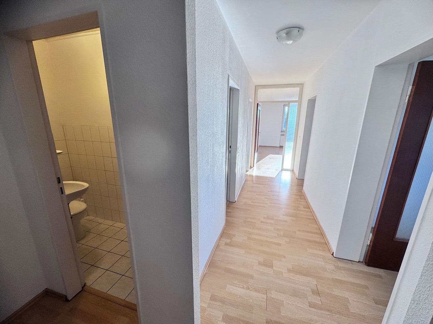 Prenájom bytu 3-izbový 84 m², Jülich, Severné Porýnie - Westfálsko Prenájom bytu 3-izbový 84 m², Jülich, Severné Porýnie - Westfálsko