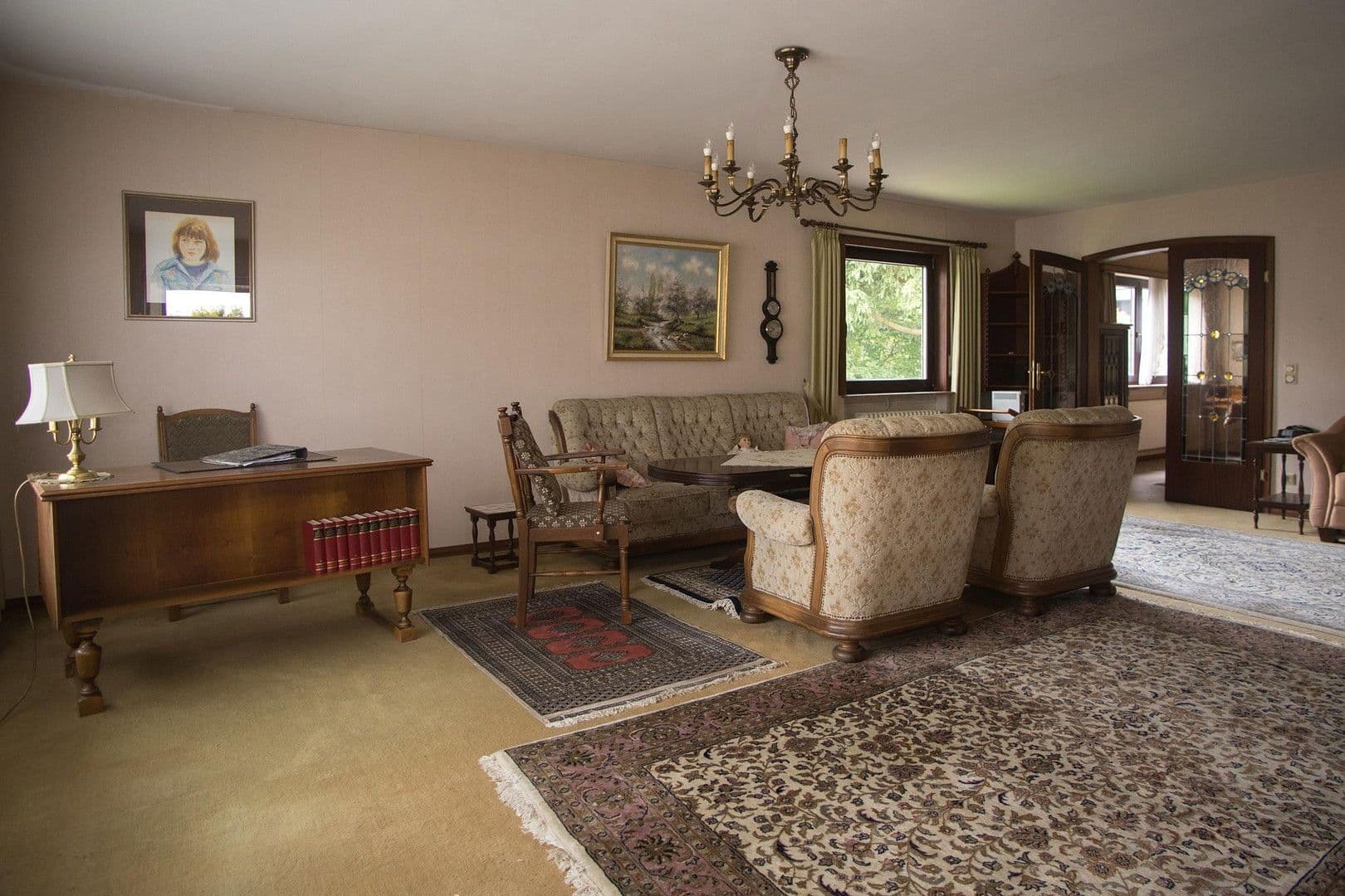 Predaj domu 216 m², pozemek 1.741 m², Babenhausen, Hesensko Predaj domu 216 m², pozemek 1.741 m², Babenhausen, Hesensko