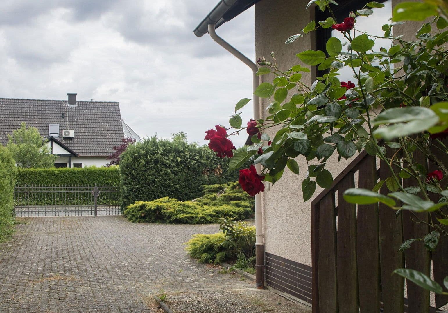 Predaj domu 216 m², pozemek 1.741 m², Babenhausen, Hesensko Predaj domu 216 m², pozemek 1.741 m², Babenhausen, Hesensko