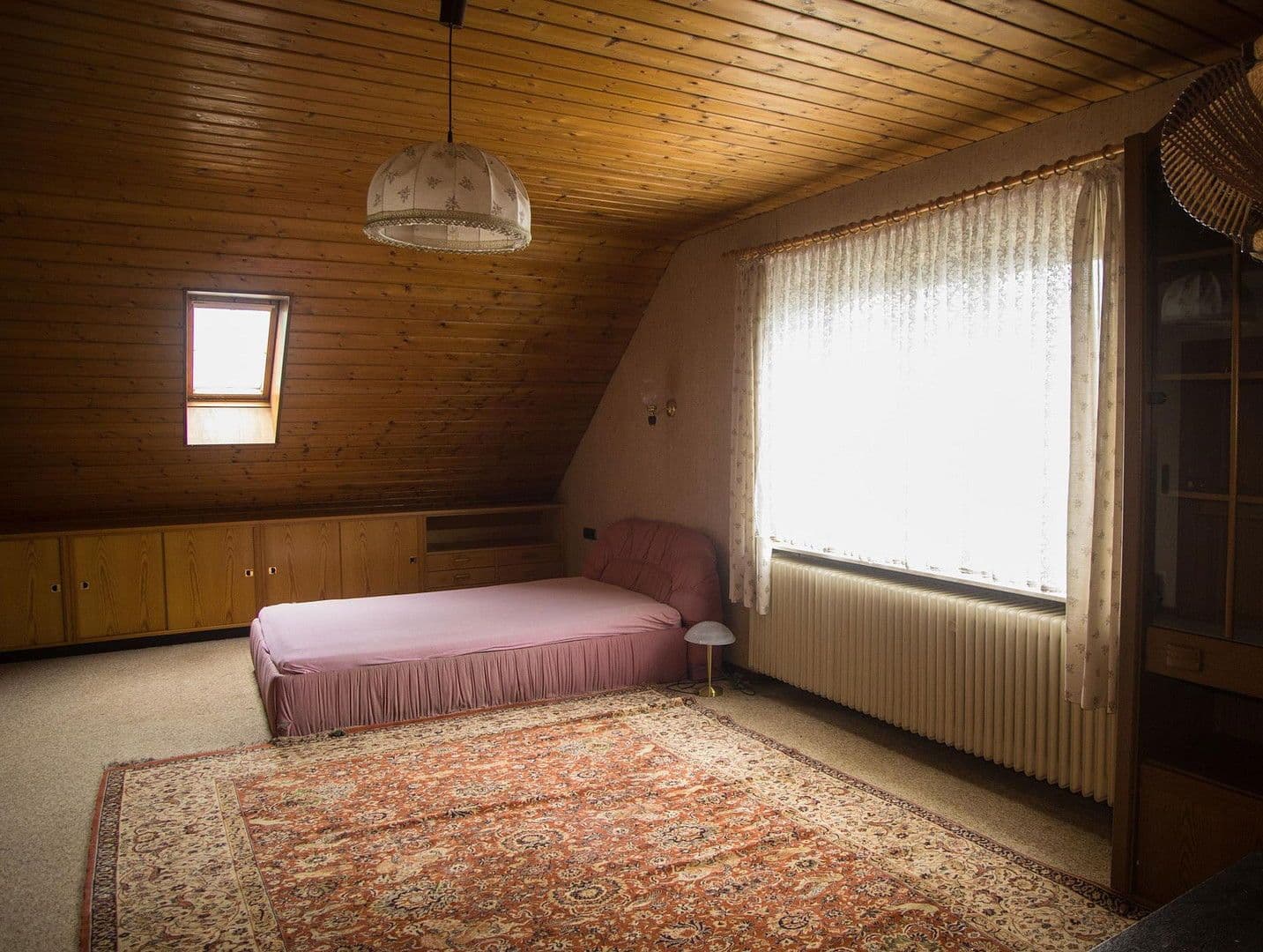 Predaj domu 216 m², pozemek 1.741 m², Babenhausen, Hesensko Predaj domu 216 m², pozemek 1.741 m², Babenhausen, Hesensko