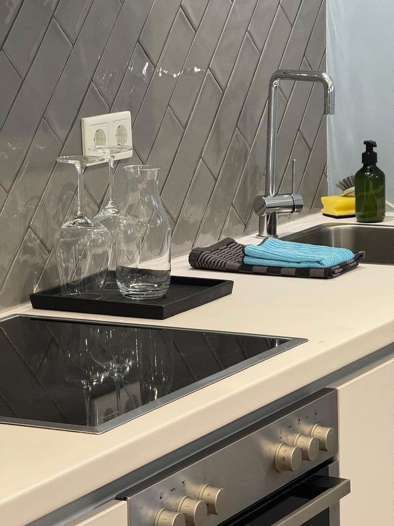 Prenájom bytu 1-izbový 36 m², Oberbilker Allee 39, Düsseldorf, Severné Porýnie - Westfálsko Prenájom bytu 1-izbový 36 m², Oberbilker Allee 39, Düsseldorf, Severné Porýnie - Westfálsko