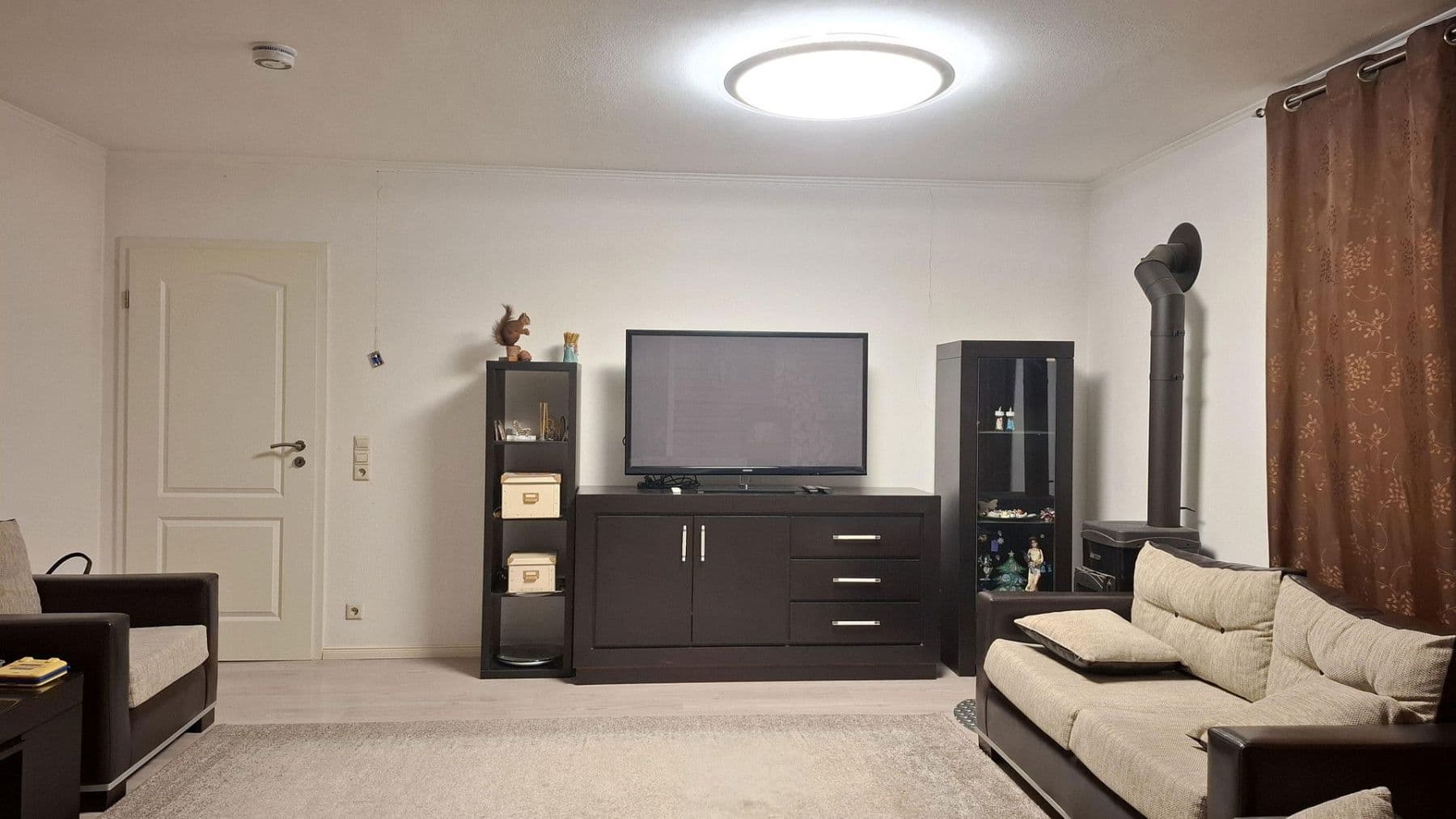 Predaj domu 265 m², pozemek 620 m², Mehlingen, Porýnie-Falcko Predaj domu 265 m², pozemek 620 m², Mehlingen, Porýnie-Falcko