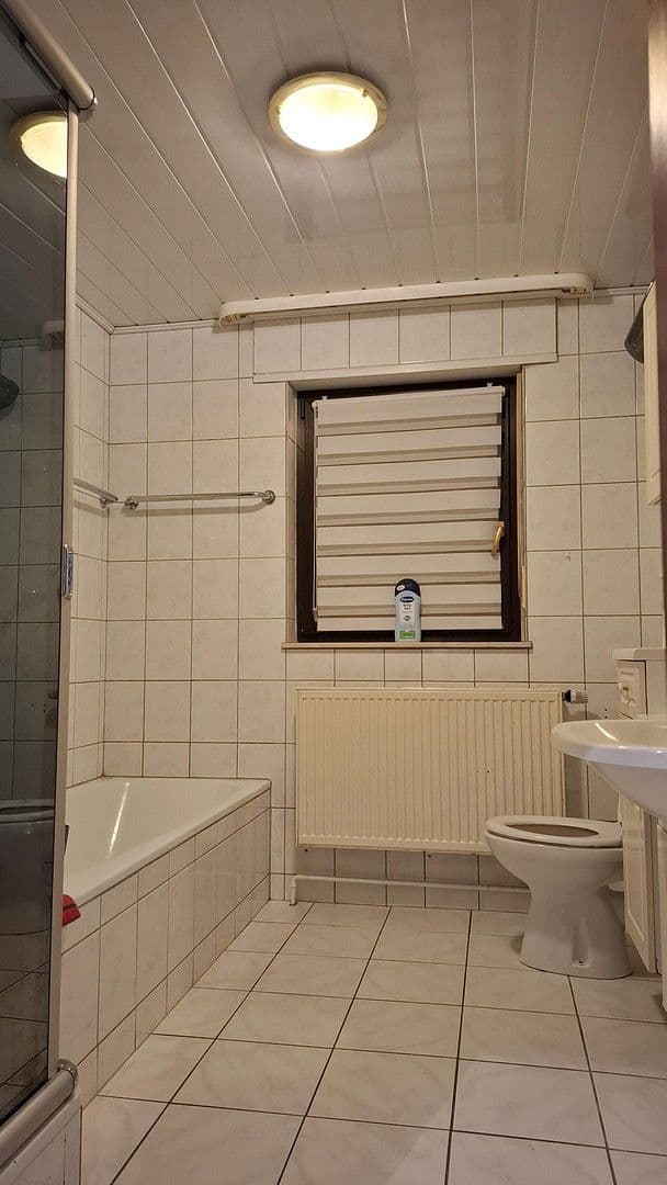 Predaj domu 265 m², pozemek 620 m², Mehlingen, Porýnie-Falcko Predaj domu 265 m², pozemek 620 m², Mehlingen, Porýnie-Falcko