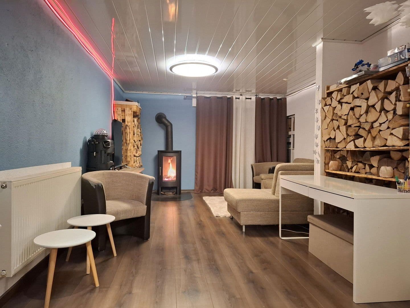 Predaj domu 265 m², pozemek 620 m², Mehlingen, Porýnie-Falcko Predaj domu 265 m², pozemek 620 m², Mehlingen, Porýnie-Falcko