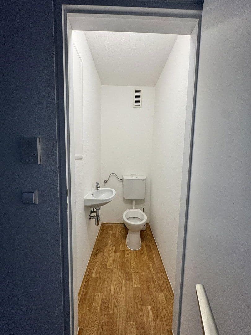 Prenájom bytu 3-izbový 81 m², Römerstr. 3, Rottweil, Bádensko-Wurttembersko Prenájom bytu 3-izbový 81 m², Römerstr. 3, Rottweil, Bádensko-Wurttembersko