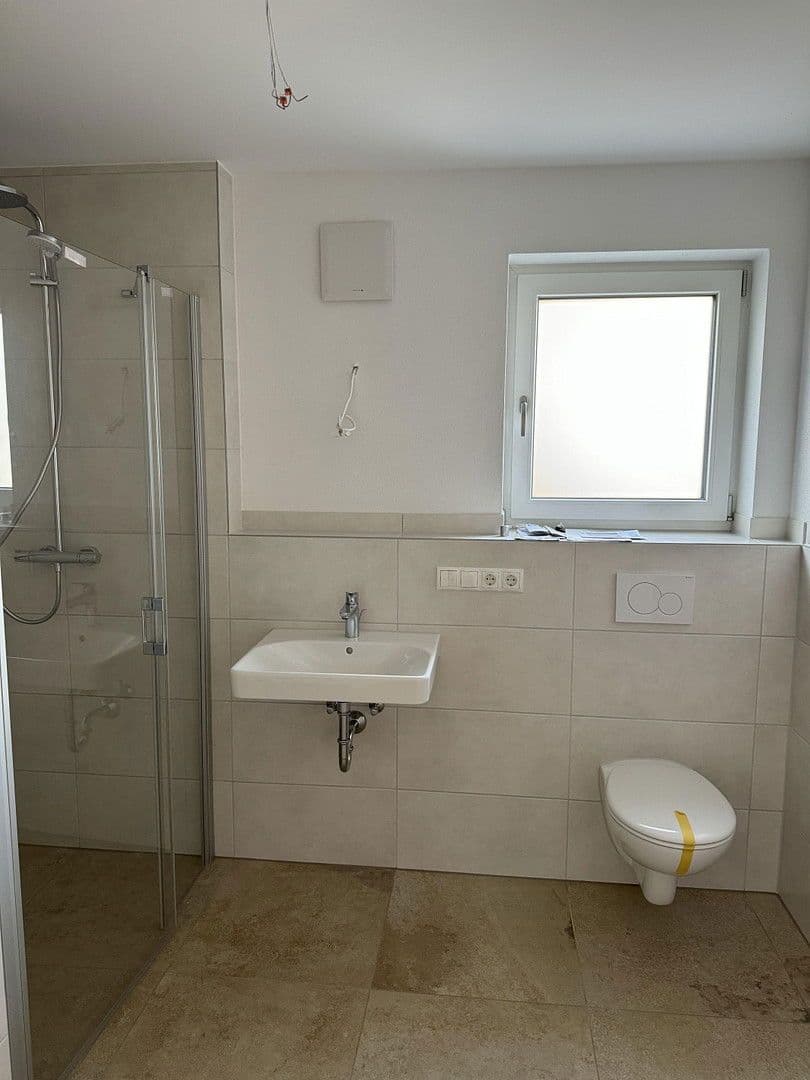 Prenájom bytu 3-izbový 105 m², Raiffeisenstraße 2b, Bodenkirchen, Bavorsko Prenájom bytu 3-izbový 105 m², Raiffeisenstraße 2b, Bodenkirchen, Bavorsko