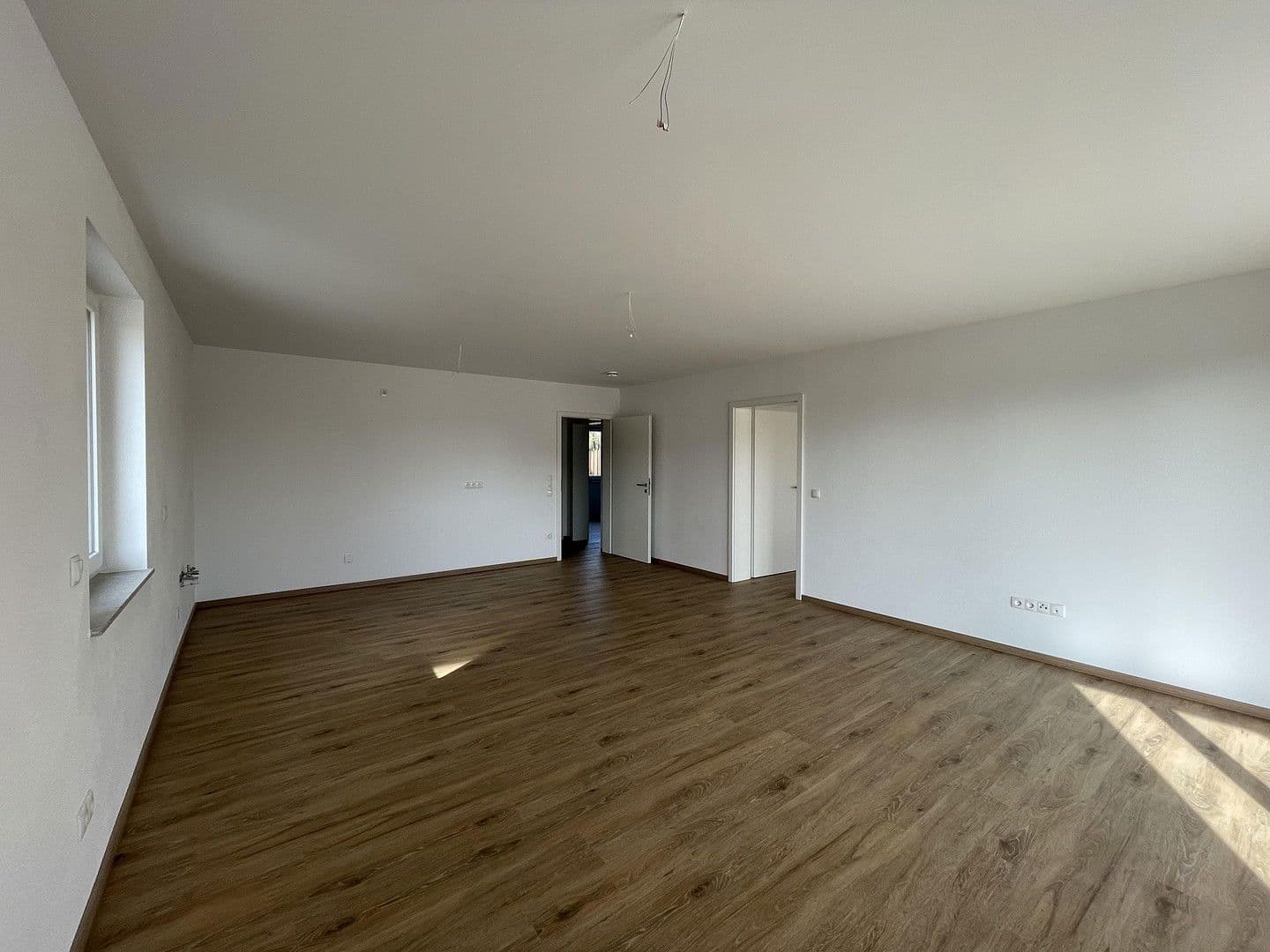 Prenájom bytu 3-izbový 105 m², Raiffeisenstraße 2b, Bodenkirchen, Bavorsko Prenájom bytu 3-izbový 105 m², Raiffeisenstraße 2b, Bodenkirchen, Bavorsko