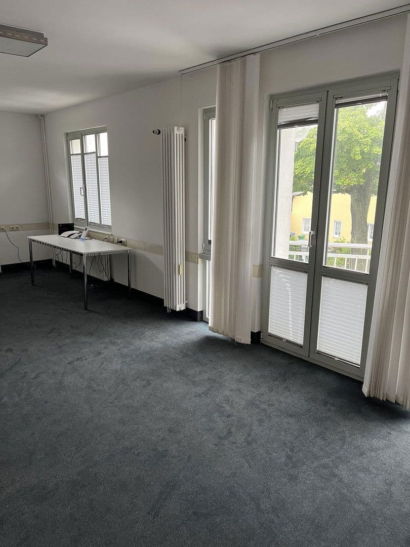 Prenájom kancelárie 41 m², Seeweg 12, Schönefeld, Brandenbursko Prenájom kancelárie 41 m², Seeweg 12, Schönefeld, Brandenbursko