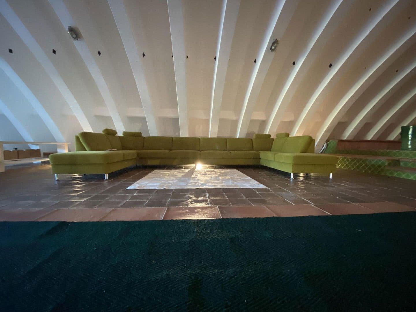 Predaj domu 620 m², pozemek 7.500 m², Lindenstraße 15, Neuhardenberg, Brandenbursko Predaj domu 620 m², pozemek 7.500 m², Lindenstraße 15, Neuhardenberg, Brandenbursko