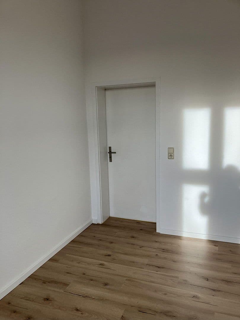 Prenájom bytu 3-izbový 92 m², Ritterstraße 15, Chemnitz, Sasko Prenájom bytu 3-izbový 92 m², Ritterstraße 15, Chemnitz, Sasko