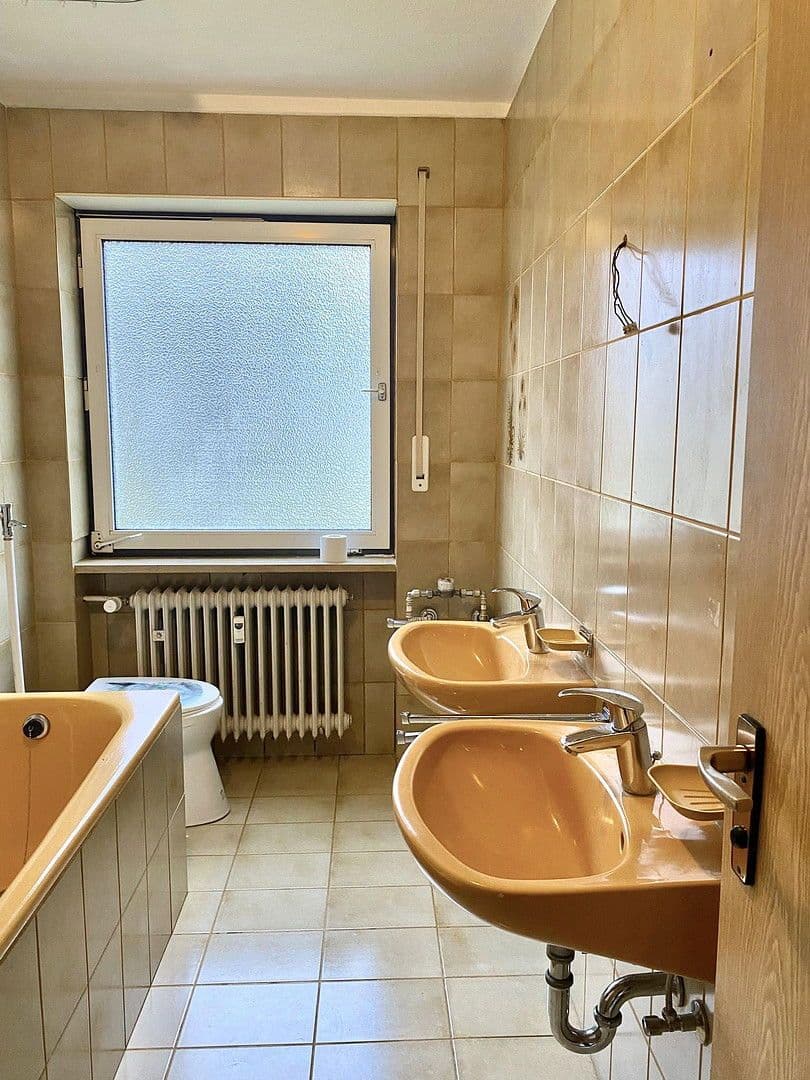 Prenájom bytu 5-izbový 107 m², Dillingen an der Donau, Bavorsko Prenájom bytu 5-izbový 107 m², Dillingen an der Donau, Bavorsko