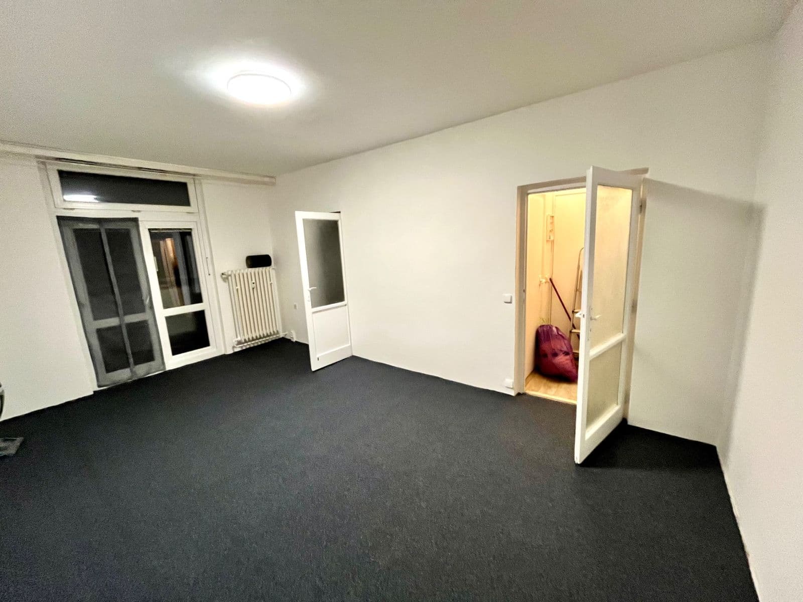 Prenájom bytu 1-izbový 32 m², Halasovo náměstí, Brno, Jihomoravský kraj Prenájom bytu 1-izbový 32 m², Halasovo náměstí, Brno, Jihomoravský kraj