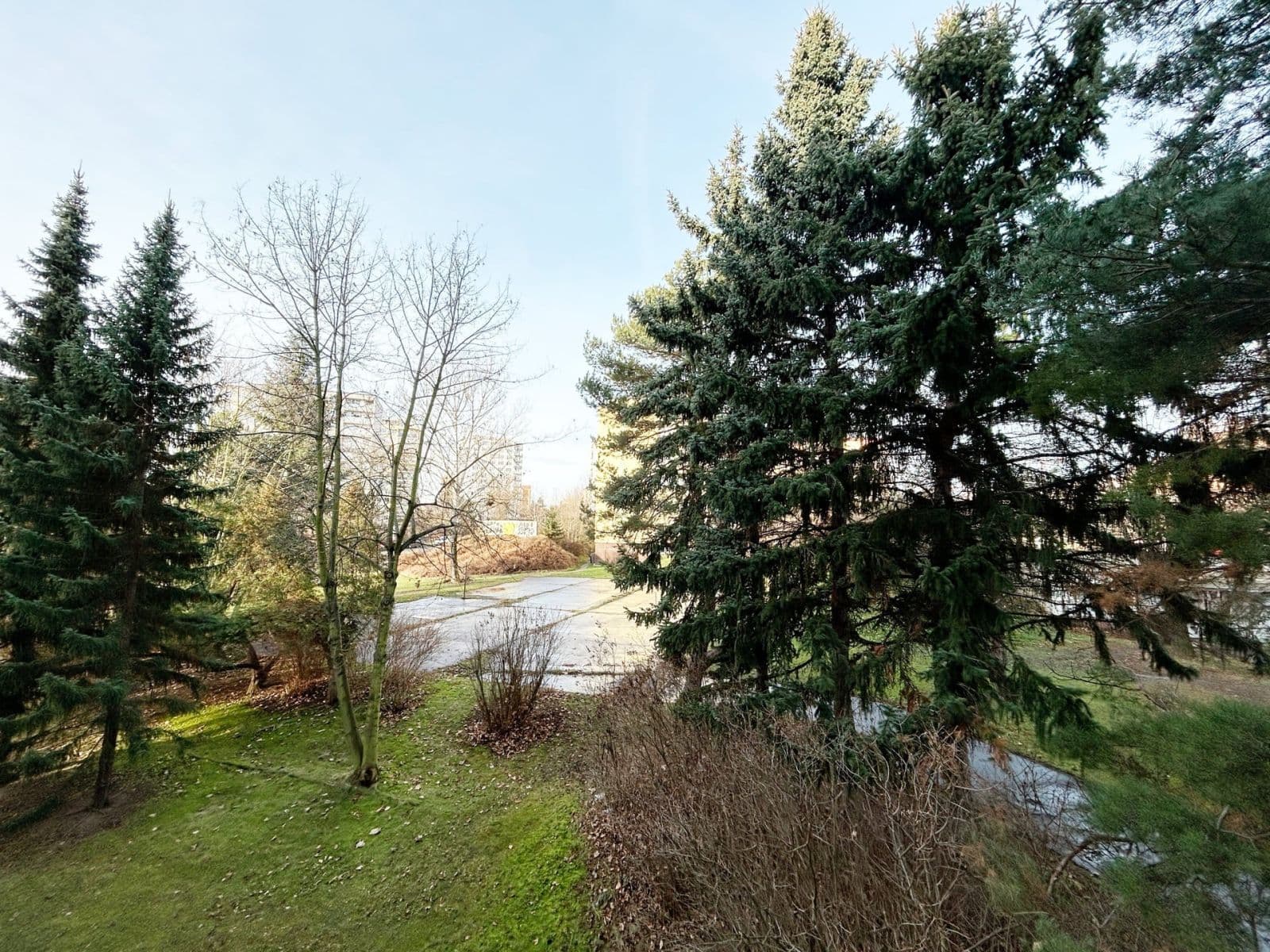 Prenájom bytu 4-izbový 84 m², Strašnická, Praha, Praha Prenájom bytu 4-izbový 84 m², Strašnická, Praha, Praha