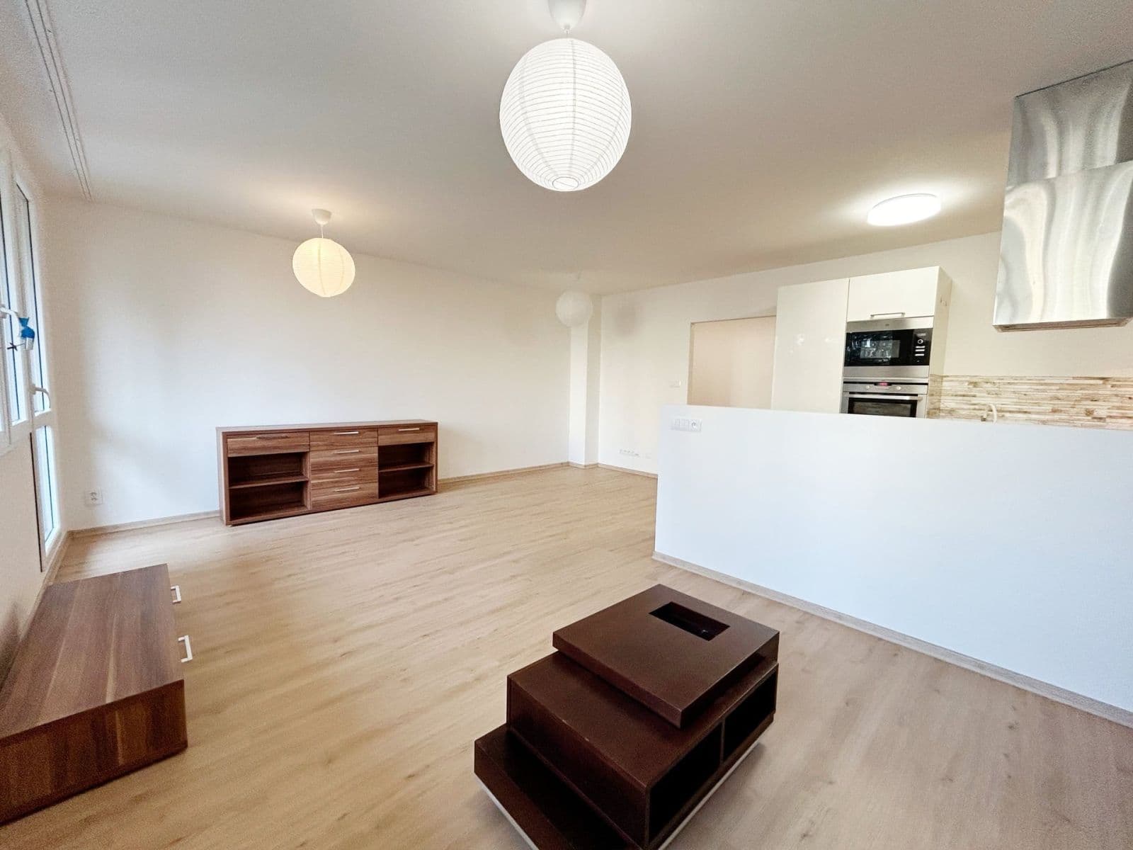 Prenájom bytu 4-izbový 84 m², Strašnická, Praha, Praha Prenájom bytu 4-izbový 84 m², Strašnická, Praha, Praha