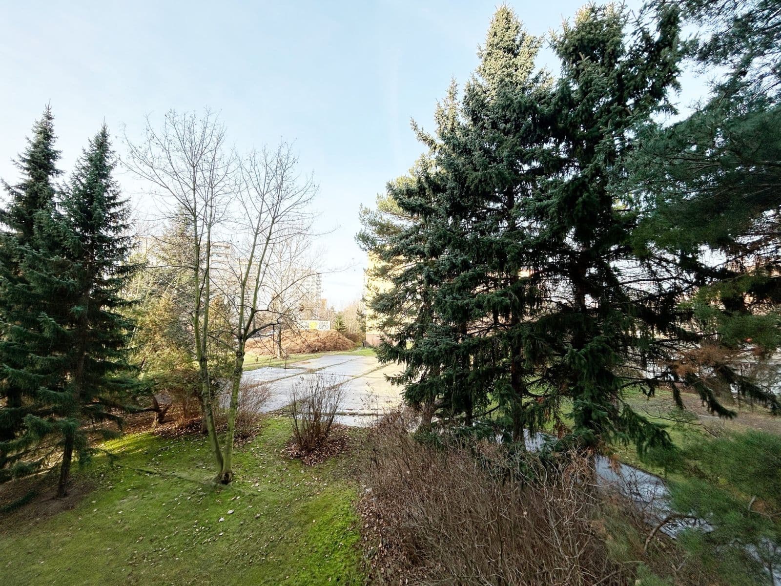 Prenájom bytu 4-izbový 84 m², Strašnická, Praha, Praha Prenájom bytu 4-izbový 84 m², Strašnická, Praha, Praha