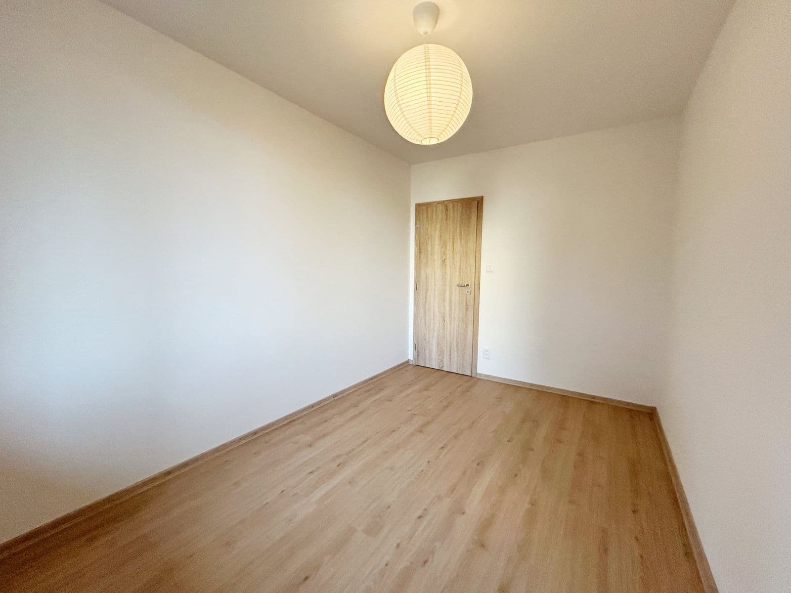 Prenájom bytu 4-izbový 84 m², Strašnická, Praha, Praha Prenájom bytu 4-izbový 84 m², Strašnická, Praha, Praha