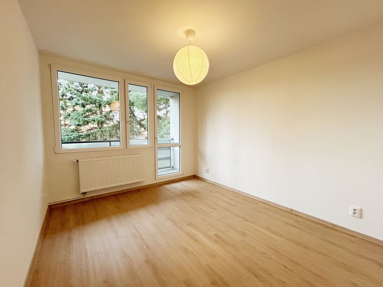 Prenájom bytu 4-izbový 84 m², Strašnická, Praha, Praha Prenájom bytu 4-izbový 84 m², Strašnická, Praha, Praha