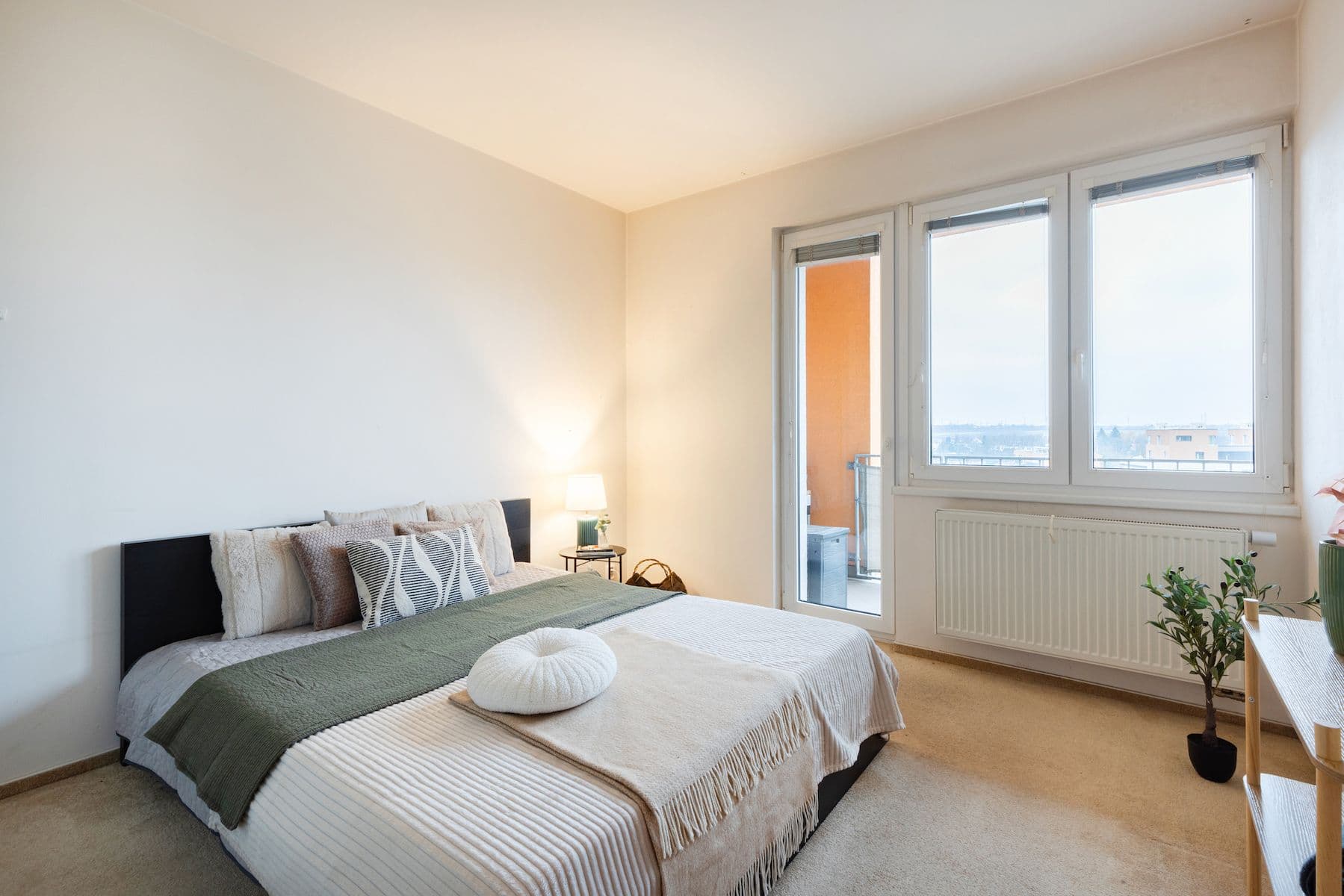 Predaj bytu 3-izbový 83 m², Na Výrovně, Praha, Praha Predaj bytu 3-izbový 83 m², Na Výrovně, Praha, Praha