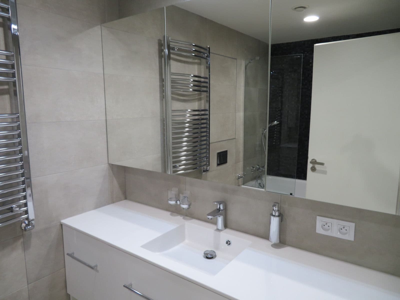 Prenájom bytu 1-izbový 32 m², Mukařovského, Praha, Praha Prenájom bytu 1-izbový 32 m², Mukařovského, Praha, Praha