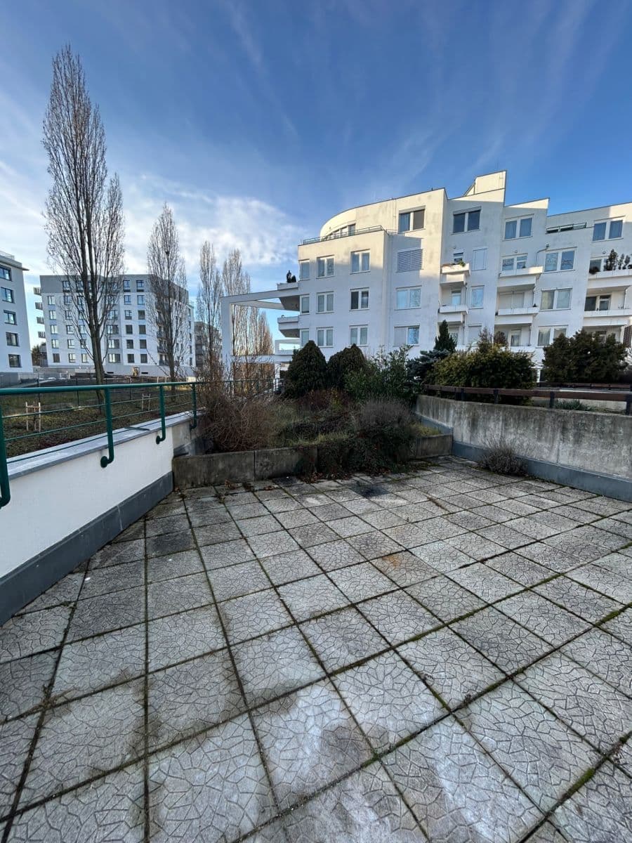 Prenájom bytu 2-izbový 120 m², Högerova, Praha, Praha Prenájom bytu 2-izbový 120 m², Högerova, Praha, Praha